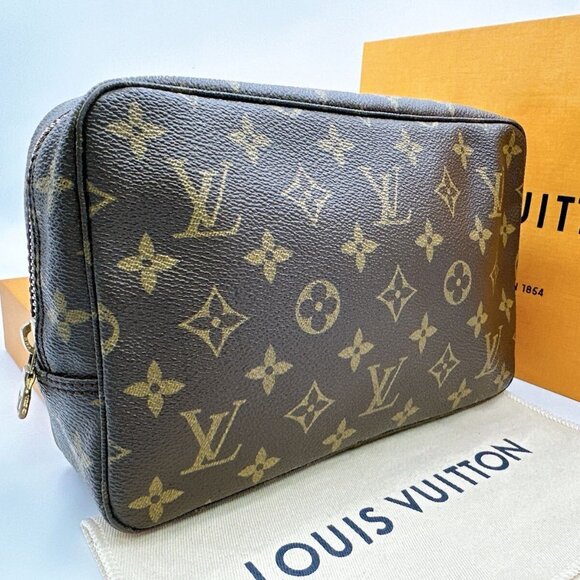 Authentic Louis Vuitton Monogram Trousse Toilette 23 Cosmetic Pouch Vanity Case - Picture 1 of 11